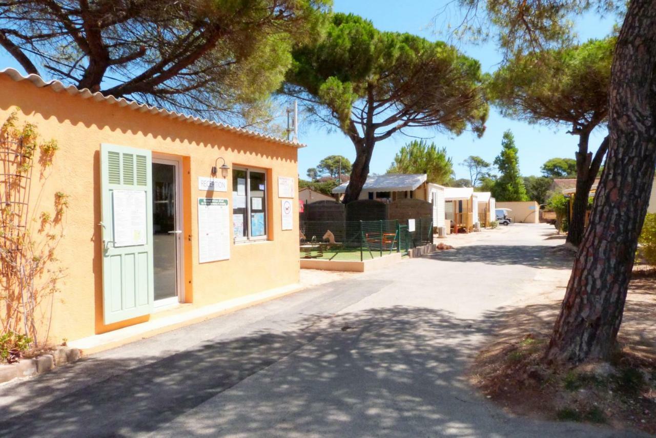 Camping La Bergerie Plage Hyères Exteriör bild